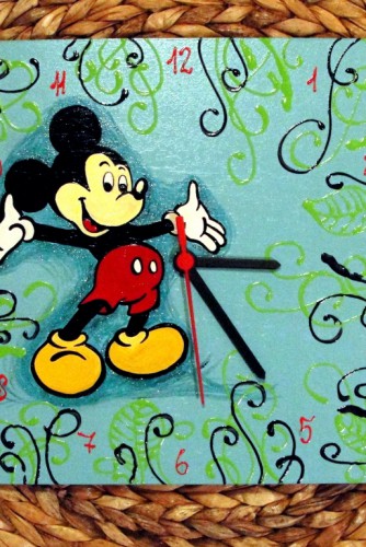 Ceas de perete "Mickey Mouse"